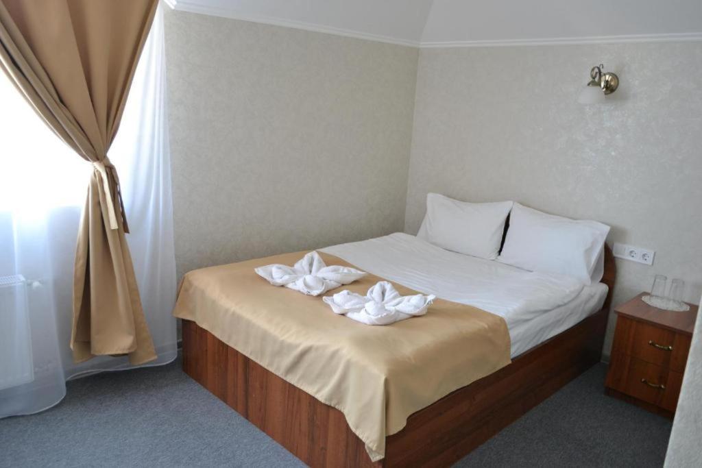 Hotel Три Сімки Výshgorod Exterior foto